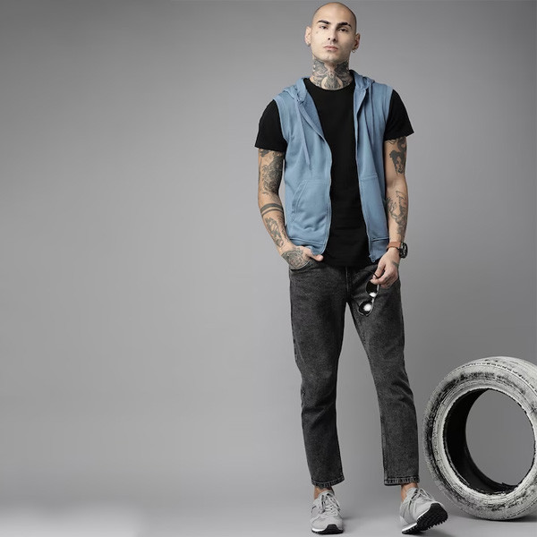 Men Solid Hooded Sweatshirt