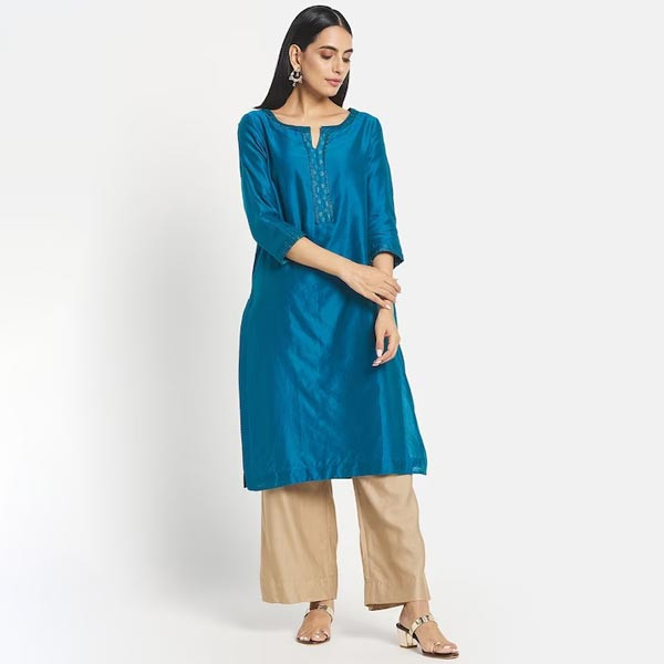 "Notched Neck Floral Printed Straight Kurta "