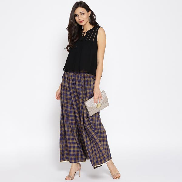 Women Navy Blue & Mustard Yellow Checked Maxi Flared Skirt
