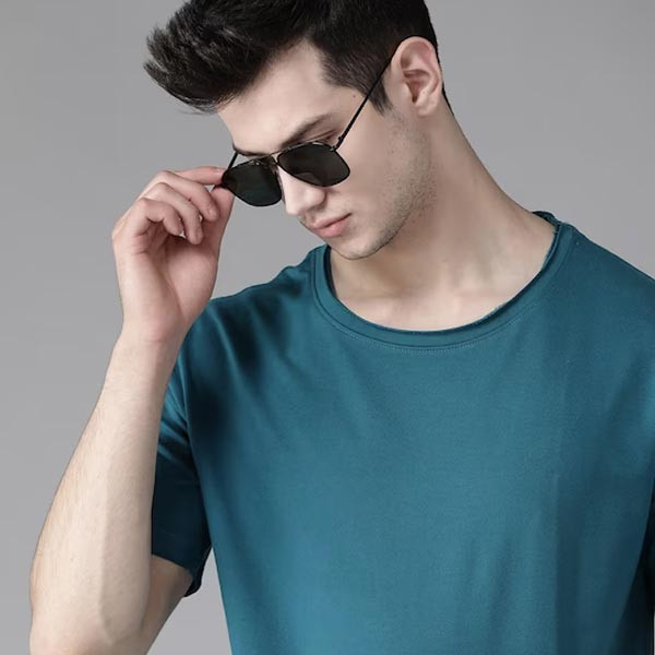 Men Teal Blue Solid Round Neck Pure Cotton T-shirt